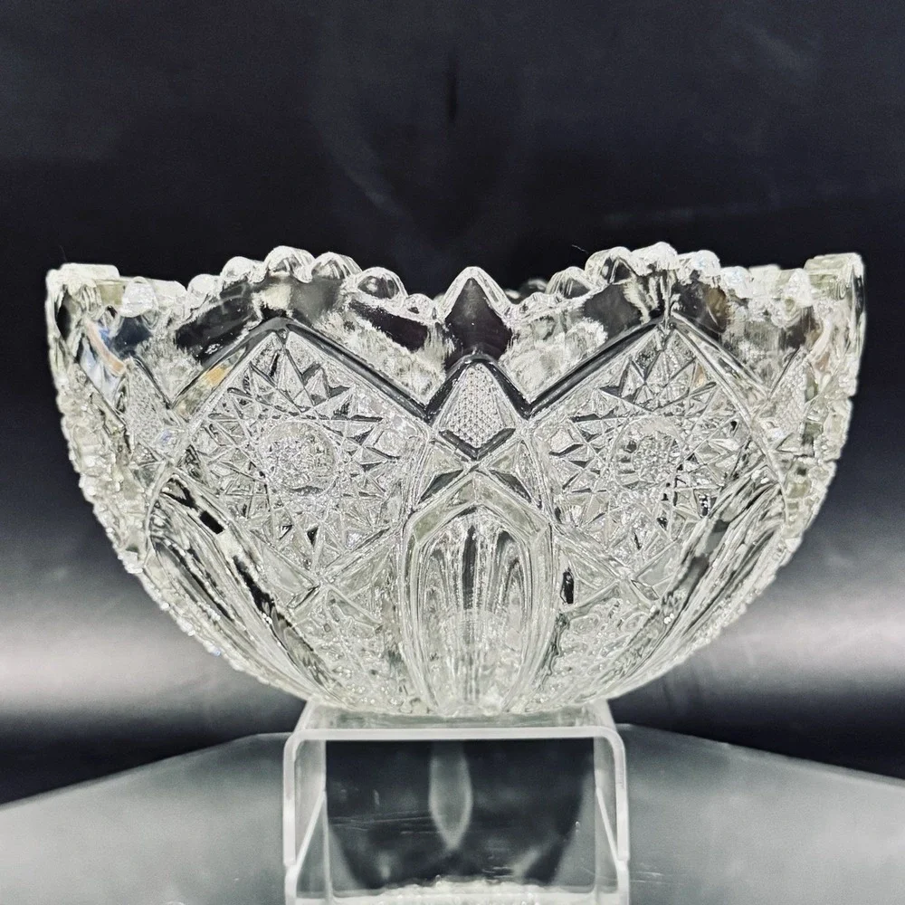Vintage Mckee Glass Co Clear Pressed Glass Serving‎ Bowl Sawtooth Rim Heavy